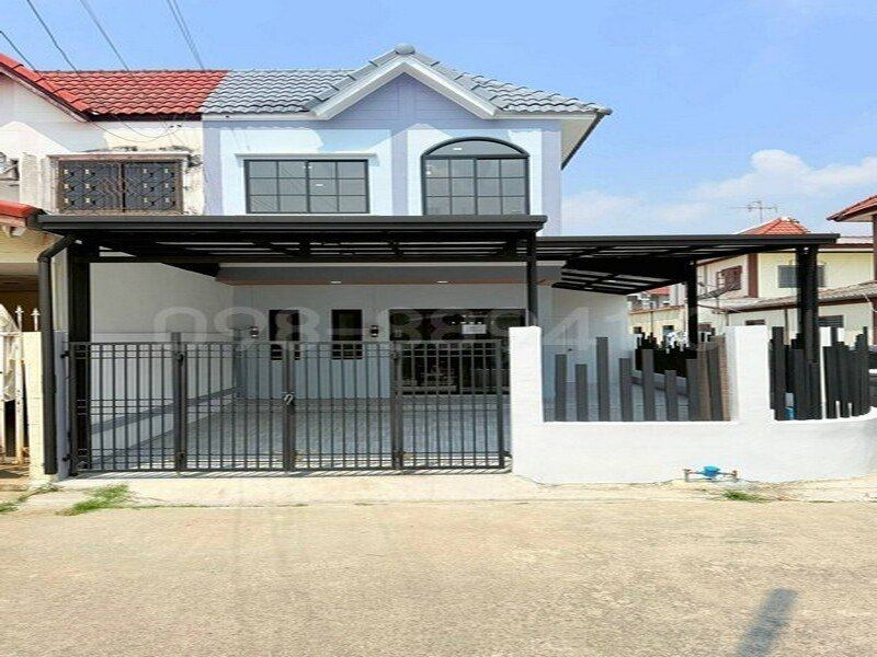 ขายทาวน์เฮ้าส์ 2 ชั้น มบ.วงศกร3 ซอย 5 หนองระแหง 3 พื้นที่ 27 ตรว 3ห้องนอน 2ห้องน้ำ บ้านหันหน้าทางทิศตะวันออกเฉียงใต้