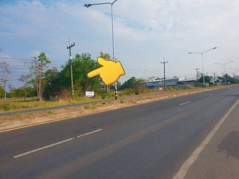 ขายที่ดิน 12ไร่ ติดถนน 4 เลน  กลางอำเภอเบญจลักษ์ จ.ศรีสะเกษ