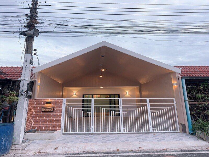 ขายทาวน์เฮ้าส์ 17 ตรว. มบ.อยู่เจริญ1 รีโนเวทใหม่ คลอง4 อ.ธัญบุรี จ.ปทุมธานี