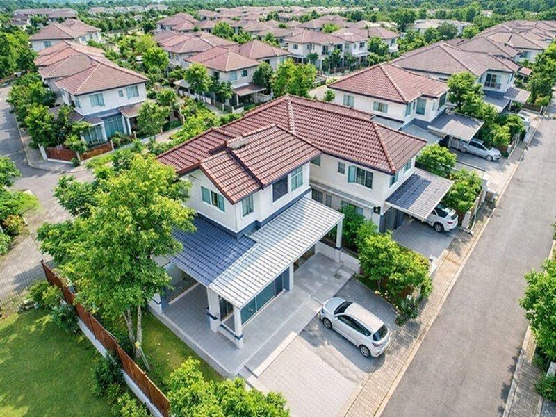 คฤหาสน์ที่ถูกที่สุดใน ละหาร บางบัวทอง ให้เช่าบ้านเดี่ยว 4 นอน 2 น้ำ ชัยพฤกษ์ ตัดกับ ราชพฤกษ์โรบินสันไลฟ์สไตล์ ราชพฤกษ์ 2 กม.