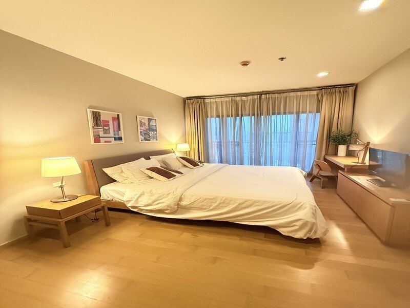 Noble Reveal Ekkamai beautiful view comfortable safe 25th floor BTS Ekkamai