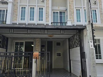 รหัส:  - ประกาศขาย ทาวน์เฮาส์ โกลเด้น ทาวน์ 2 ปิ่นเกล้า จรัญสนิทวงค์ 2 Bedroom 0 Rai 0 งาน 16 ตร.ว. 2890000 บาท.   G O O D!
