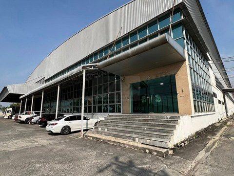 ขายโรงงานเฟอร์นิเจอร์ บนที่ดิน 12 ไร่ พื้นที่กว่า 13,525 ตรม. อำเภอไทรน้อย นนทบุรี