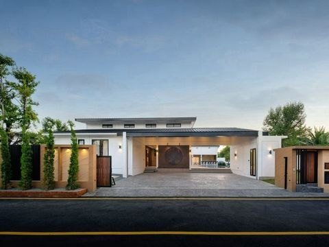 บ้านสุดหรูใจกลางเมือง ขายเพียง 35.57 ล้าน 315 ตรว. #ป่าแดด #อ.เมือง #หลังมุม #ยูนิตสุดท้าย พร้อมอยู่แล้ววันนี้!