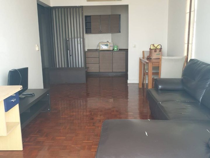 condo. วิคตอเรีย เลควิว Victoria Lakeview พื้นที่ =  56 Square Meter 1800000 BAHT ใกล้ ถนนติวานนท์ Good นนทบุรี