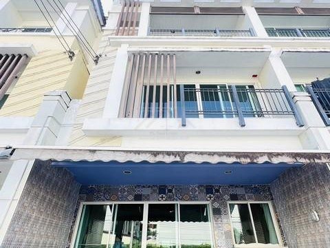 P1893 ให้เช่าทาว์นโฮม โครงการ บ้านกลางเมือง Urbanion เออร์บาเนี่ยน เกษตร-นวมินทร์ 2 ซอยลาดปลาเค้า 79 ทำออฟฟิศได้