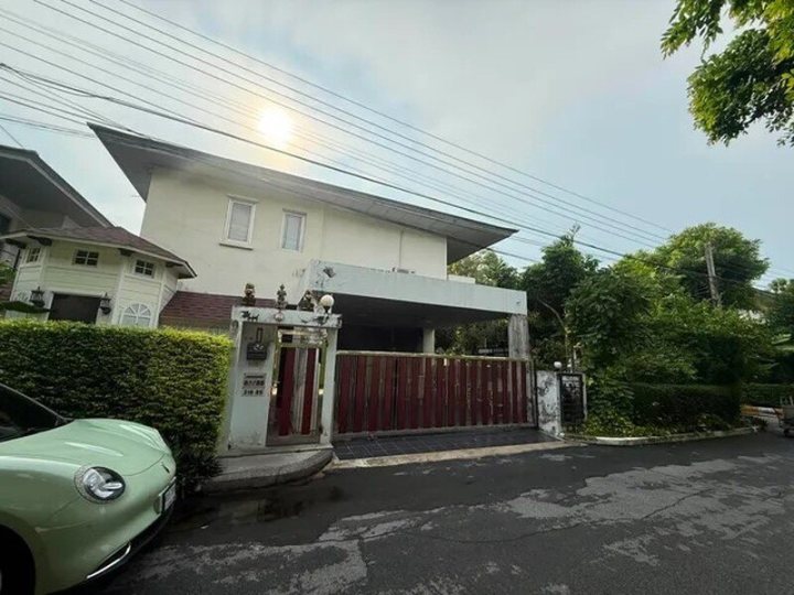 บ้านเดียวแปลงมุม รีโนเวทใหม่ ต่อเติมครบ ใกล้ทางด่วนจตุโชติ 5 ห้องนอน ที่ดินกว่า 86 ตรว.