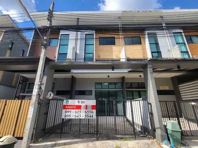 ขาย อีโค สเปซ 2  Eco Space 2 ทาวน์โฮม 3 ชั้น บนถนนประเสริฐมนูกิจ พื้นที่ 21ตรวา. พทชส 175 ตรม. 3 นอน 3 น้ำ บ้านไม่เคยอยู่ ขาย 4,400,000