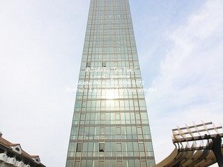 condo เดอะ โมนูเมนต์ ทองหล่อ 125 SQUARE METER 39500000 B. ไม่ไกลจาก BTS ทองหล่อ ราคาพิเศษ เป็นคอนโดหรูพร้อมอยู่ มีลิฟต์ส่วนตัว มีการตกแต่งภายในเพิ่มเติมได้แบบเรียบหรู และมีทำเลสวยสามารถมองเห็นวิวเมือง พร้อมพื้นที่ส่วนกลาง และสิ่งอำนวยความสะดวกครบครัน