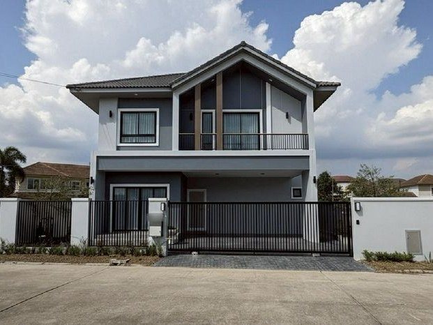 ขายเพียง 5.19 ล้าน 53 ตรว. #ซีนเนอรี่ฮิลล์ #น้ำแพร่ #หางดง บ้านเดี่ยว 2 ชั้น บ้านใหม่ วิวเขา #ติดถนนคันคลอง สงบ เป็นส่วนตัว เข้าเมืองง่ายมาก