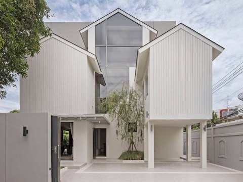 ขายบ้านเดี่ยว 3 ชั้นหลังมุม 300 ตรม. สุขุมวิท71 ปรีดีพนมยงค์14 Modern Style รีโนเวทใหม่ เดินทางสะดวก ใกล้ BTS พระโขนง