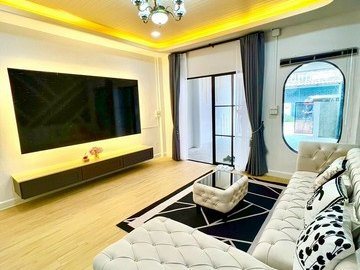 ขายบ้าน หมู่บ้านปรีชา รีโนเวทใหม่หมด ใกล้สถานีรถไฟฟ้า สถานีเศรษฐบุตรบำเพ็ญ