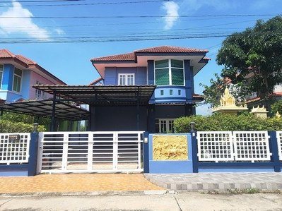 บ้าน วรารักษ์ วังน้อย 0 Rai 0 NGAN 67 ตรว. 4BR   +++ ทำเลดี บรรยากาศภายในโครงการ เงียบสงบ มีสนามเด็กเล่น สนามฟุตบอล สนามบาสเก็ตบอล ห้องฟิตเนส สนามแบ็ตมินตัน สระว่ายน้ำ ร้านนวด เพียบพร้อมอยู่ในสโมสร