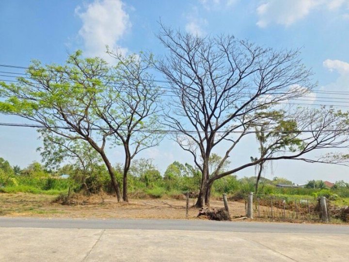 มิตรไมตรี  Makro เลียบวารี 1.84กม. ประชาสำราญ  ที่ดินถมแล้ว หนองจอก  รร.ภัทรญาณวิทยา 600 ม. 143 ตร.ว.  ศูนย์ฝึกฟุตบอลแห่งชาติ 2.4 กม.