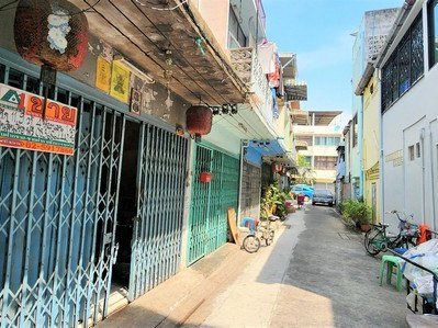 อาคารพาณิชย์ - 2500000 THAI BAHT 4 ห้องนอน 12 Square Wah 0 ngan 0 Rai ไม่ไกลจาก ใกล้โรงพยาบาลสมเด็จพระปิ่นเกล้า ใกล้สถานีตำรวจนครบาลวัดพระยาไกร ใกล้สถานีดับเพลิงและกู้ภัยยานนาวา ใกล้สำนักงานเขตบางคอแหลม ใกล้มหาวิทยาลัยเทคโนโลยี ราชมงคลกรุงเทพ (พระนคร