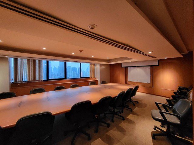 ขาย สำนักงาน ตึก S.S.P Tower 1 เอกมัย ใกล้ทองหล่อ ขนาด 840 ตรม.  32,000,000 บาท