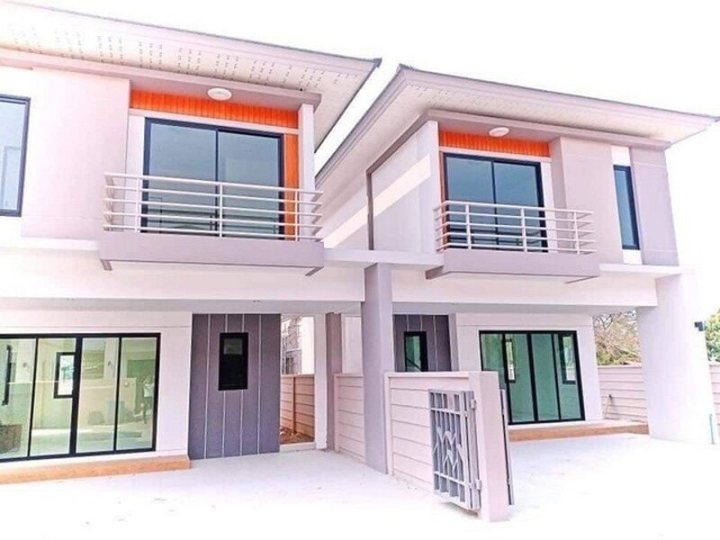 DSL-153.01 ขาย บ้าน หมู่บ้าน ใจกลางเมืองชลบุรี 39 ตร.วา ชลบุรี    เมืองชลบุรี    ห้องนอน 3 ห้อง ห้องน้ำ 3 ห้อง