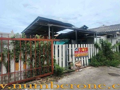 ที่ดิน กอล์ฟวิว 53 ตรว. 0 NGAN 0 ไร่  700000 BAHT ไม่ไกลจาก ใกล้บิ๊กซีมาร์เก็ตหัวหิน  สถานีรถไฟหัวหิน วัดห้วยมงคล วังไกลกังวล ชายหาดหัวหิน โรงแรมมากมาย ตลาดโต้รุ่งหัวหิน  วัดหัวหิน ตลาดแพไม้ อยู่ในแหล่งท่องเที่ยว ถูก