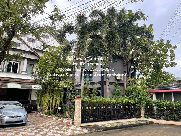 บ้าน ขายบ้านเดี่ยวหรู 2 ชั้น (3 หลัง) ถ.พัฒนาการ 136.9 ตร.ว. 5 น 5 น้ำ 4 จอดรถ (ห่าง ซ.ทองหล่อ 10 นาที), ราคา 54 ล้านบาท 5 นอน 37 ตารางวา 1 NGAN 0 Rai 54000000 THB ไม่ไกลจาก ซอยทองหล่อ 5.5 กม. หรือสนามบินสุวรรณภูมิ 15 กม. โลเคชั่นดี
