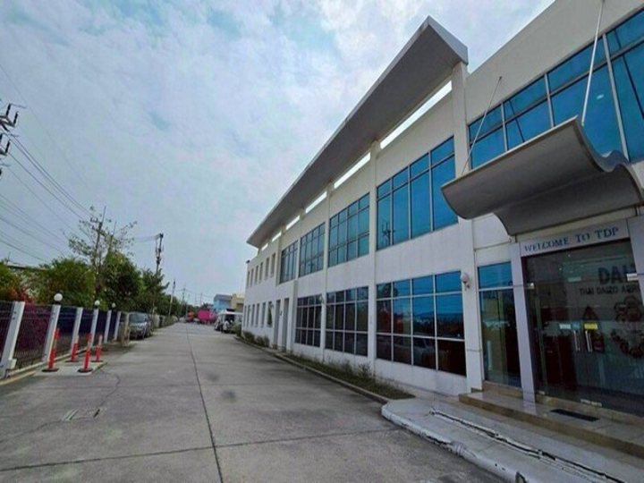 ให้เช่าโกดังคลังสินค้าชลบุรี โกดังสร้างใหม่บ้านสวน พื้นที่  240  ตรม.(พร้อมเช่าต้นเดือนกรกฎาคม)