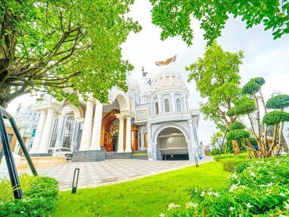 ขายคฤหาสน์หรู 3ชั้นถ.อักษะ พุทธมณฑลสาย3 14นาที จากเซนทรัลปิ่นเกล้า รวมชั้นใต้ดินจอดรถ super car 20คัน 2ไร่ 70ตรว. เต็มพื้นที่