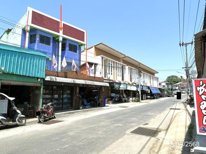 ขายอาคารพาณิชย์ ตาก ถนน สวรรค์วิถี อำเภอ แม่สอด จังหวัด ตาก