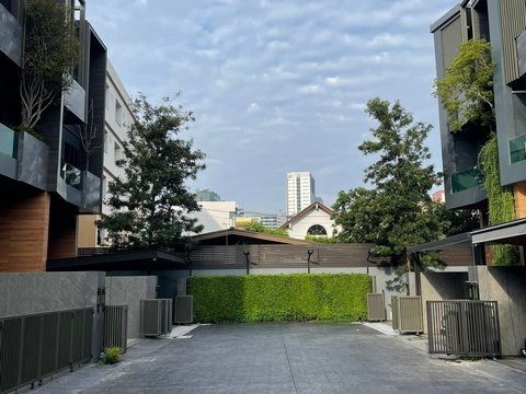 P1855 ให้เช่าทาวน์โฮมหรู 3.5 ชั้น The Eight ( จตุจักร-รัชดา ) สไตล์โมเดิร์น Privacy Residence ซอยลาดพร้าว 1 ตกแต่งสวยพร้อมเข้าอยู่