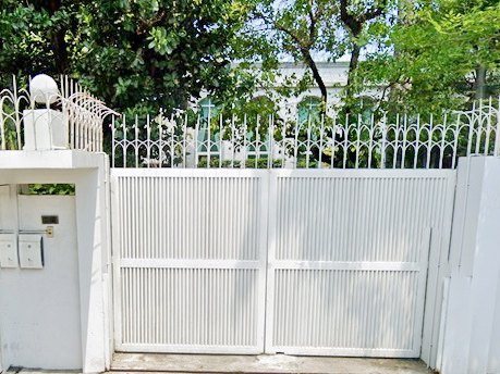 MRT รฟม.1.6 กม.เช่า-ขายที่ดินพร้อมอาคาร 2 ชั้น 1ไร่ 32 ตร.วา.ซ.สุขุมวิท 47-51  ทองหล่อ 21-25 ตลาดเอกมัย 1 กม. 1,724 ตร.ม.วิวสวน 5 นอน 5 น้ำ