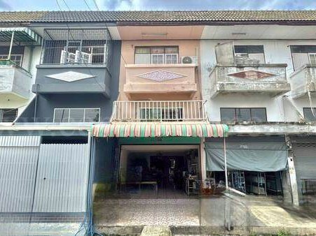 ลดราคาด่วน ตึกแถว 3 ชั้น ซอยบูรพาวิลล่า 12 สรงประภา ดอนเมือง