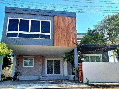 ขายบ้านสวยหลังมุม หมู่บ้านธนกฤษณ์ สันปูเลย ดอยสะเก็ด เชียงใหม่ พร้อมอยู่เหมือนบ้านใหม่