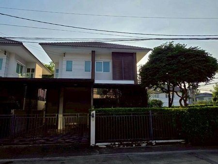 ปล่อยเช่าบ้านเดี่ยว 2 ชั้น หลังริม มบ.ธารา ปิ่นเกล้า ราชพฤกษ์ พื้นที่ 53 ตรว 3นอน 2น้ำ - ghd000794R