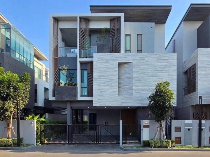 ให้เช่า ขาย บ้านวิลล่าหรู 3 ชั้น Modern Luxury The Gentry พัฒนาการ 2 ซอยพัฒนาการ 32 เชื่อมต่อทองหล่อ-เอกมัย