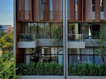 P1887 ขายให้เช่า ทาวน์โฮม 4 ชั้น โครงการ เดอะ พาร์ค เลน สุขุมวิท 105 The Park Lane Sukhumvit 105 ซอยลาซาล 24