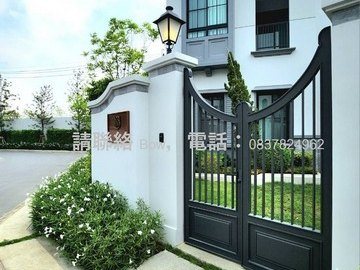 ให้เช่าบ้านหรู 2 ชั้น พร้อมน้ำพุหน้าบ้าน  บ้านหัวมุม หลังบ้านไม่ติดหลังอื่นพร้อมเฟอร์นิเจอร์ครบ
