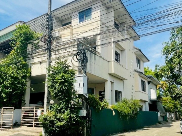 ขายทาวน์โฮม ใกล้โรงเรียนวารี อ.เมือง เชียงใหม่