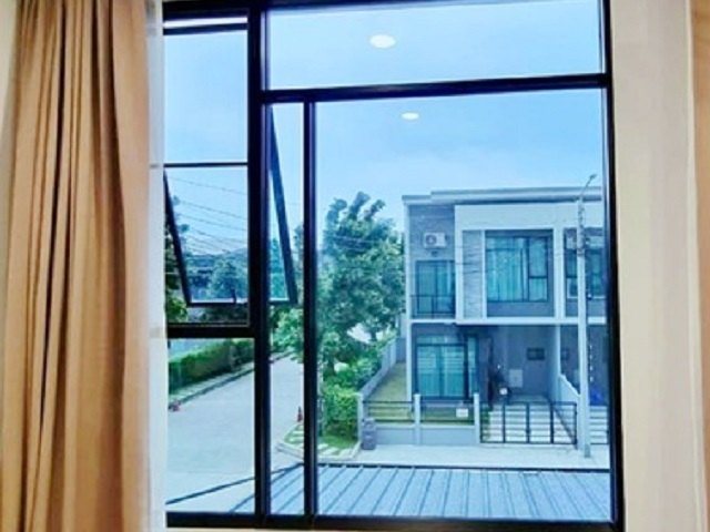 BTS สายหยุด 2.4 กม.ให้เช่าทาวน์โฮมPleno พหลโยธิน 2 ชั้น หลังมุม  22 ตร.วา. 180 ตร.ม. รร.สารสาสน์วิเทศสายไหม 2.3 กม.