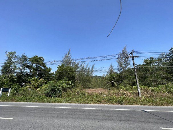 ขายที่ดินว่างเปล่ามือสอง      อำเภอตะกั่วป่า  พังงา
