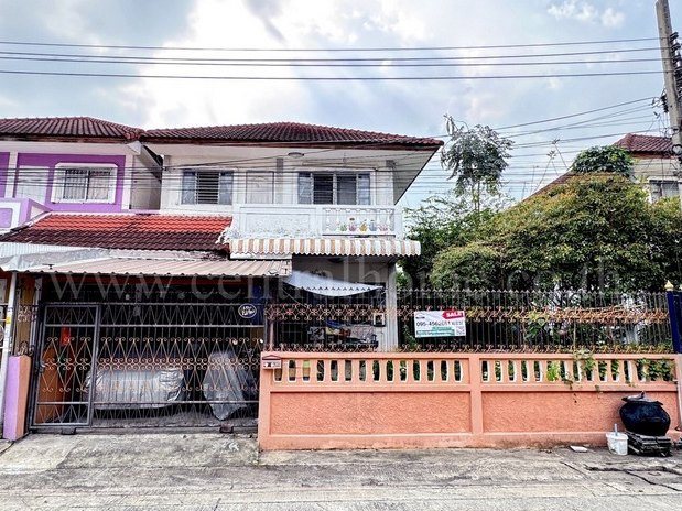 บ้านแฝด พระปิ่น 4 เพชรเกษม 81 - บางบอน 5 ทำเลดี ราคาถูก