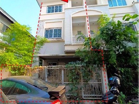 ขายทาวน์เฮ้าส์มือสอง เขตบางกะปิ กรุงเทพฯ  โครงการ วิสต้าวิลล์