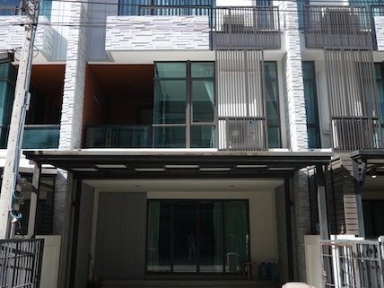 BH3846 ให้เช่าทาวน์โฮม PLEX Bangna กม.5 ใกล้เมกาบางนา จดบริษัทได้